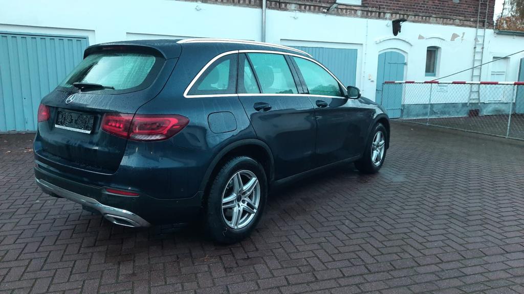 Mercedes-Benz GLC 220