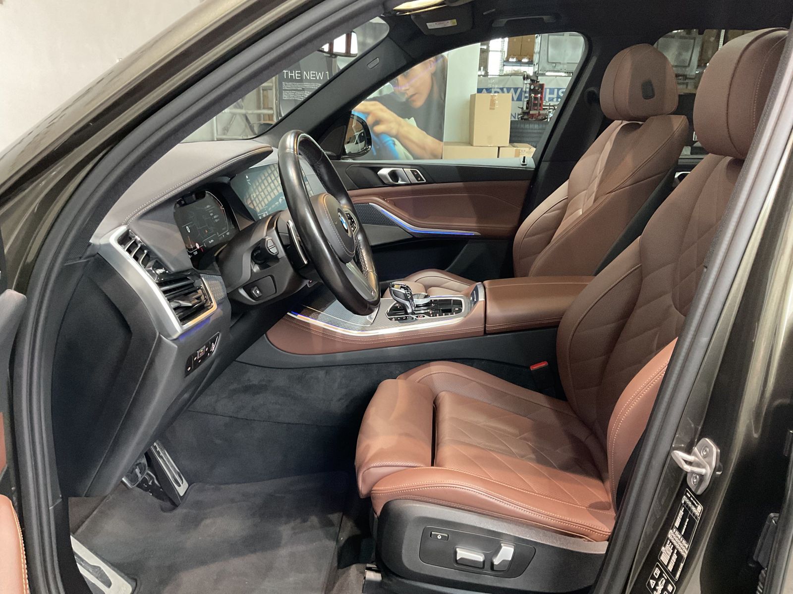 Fahrzeugeinzelansicht 11 Fahrzeugabbildung BMW X5 xDrive40d M Sportpaket Head-Up HK HiFi DAB