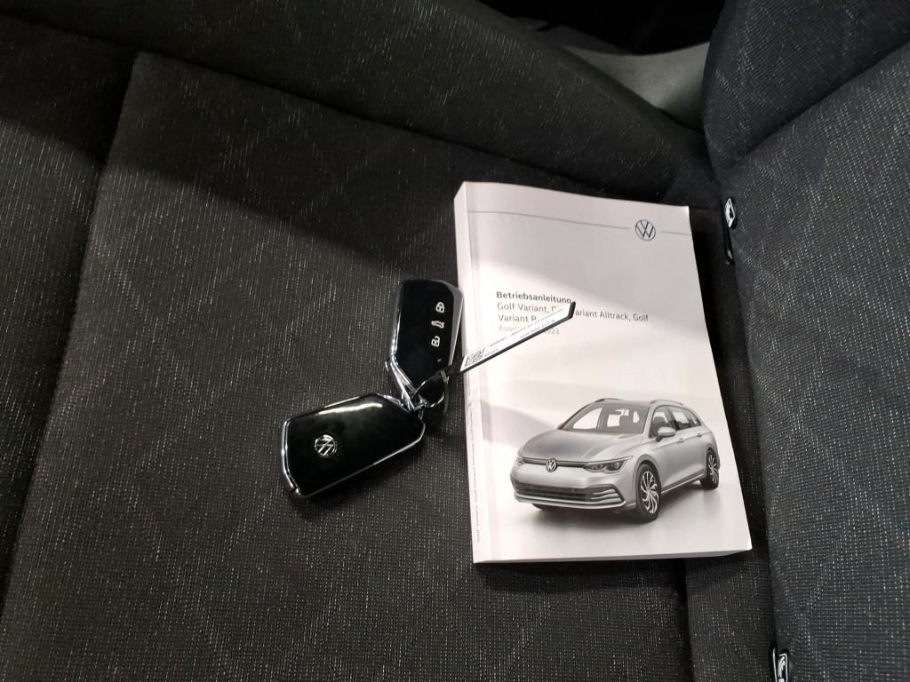 Golf Variant VIII 2.0TDI DSG Life AHK/Kamera/ACC