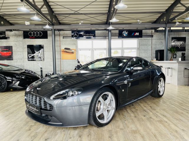 Aston Martin V8 Vantage Coupé*DEUTSCH*NAVI*KAMERA*2.HAND*