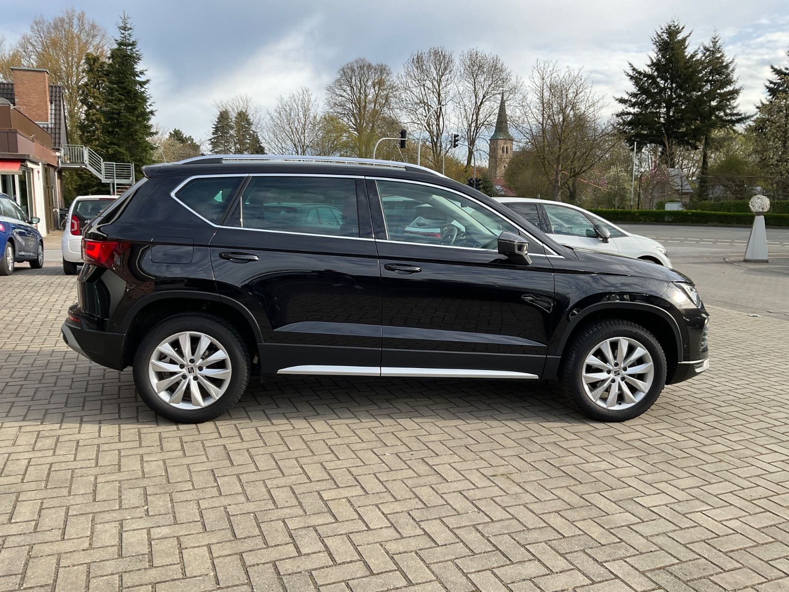 Fahrzeugabbildung SEAT Ateca 1.5 TSI Xperience DSG,LED,Kamera,Navi