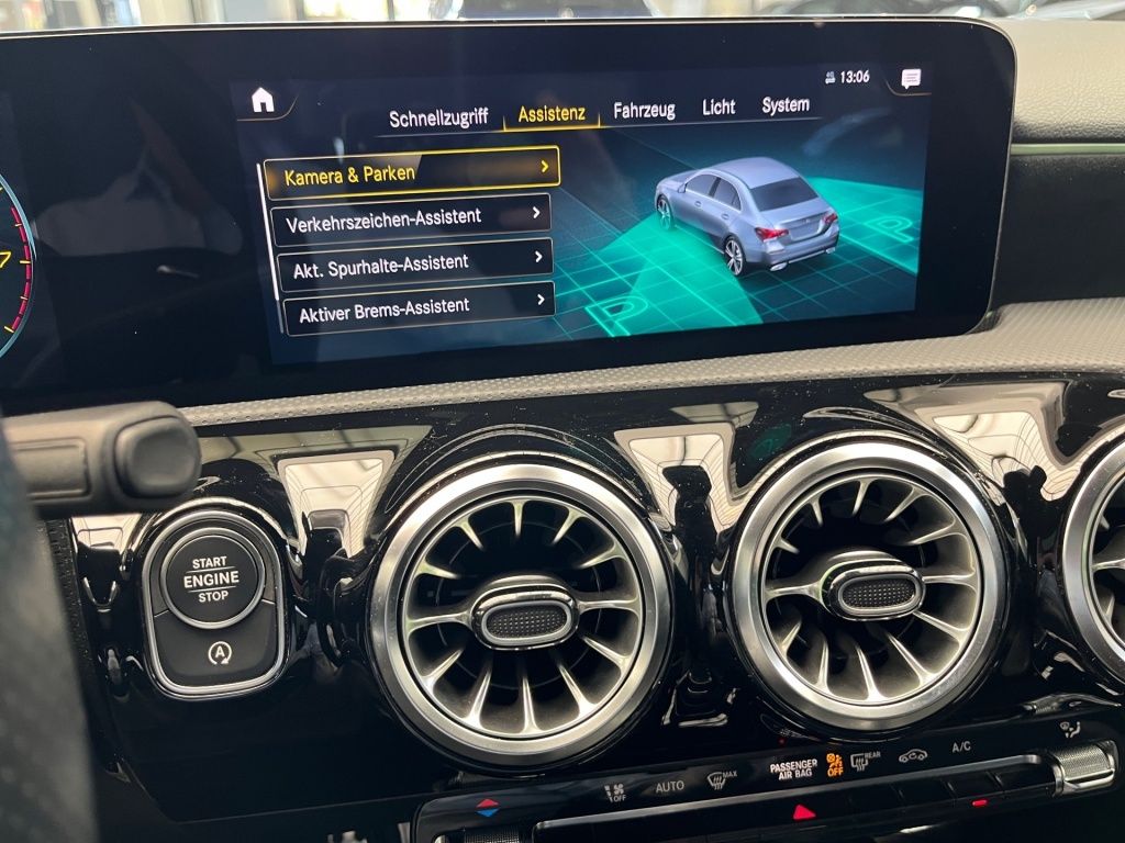 Fahrzeugabbildung Mercedes-Benz A 250 AMG Night Navi LED Tempomat KeyLess Ambie.