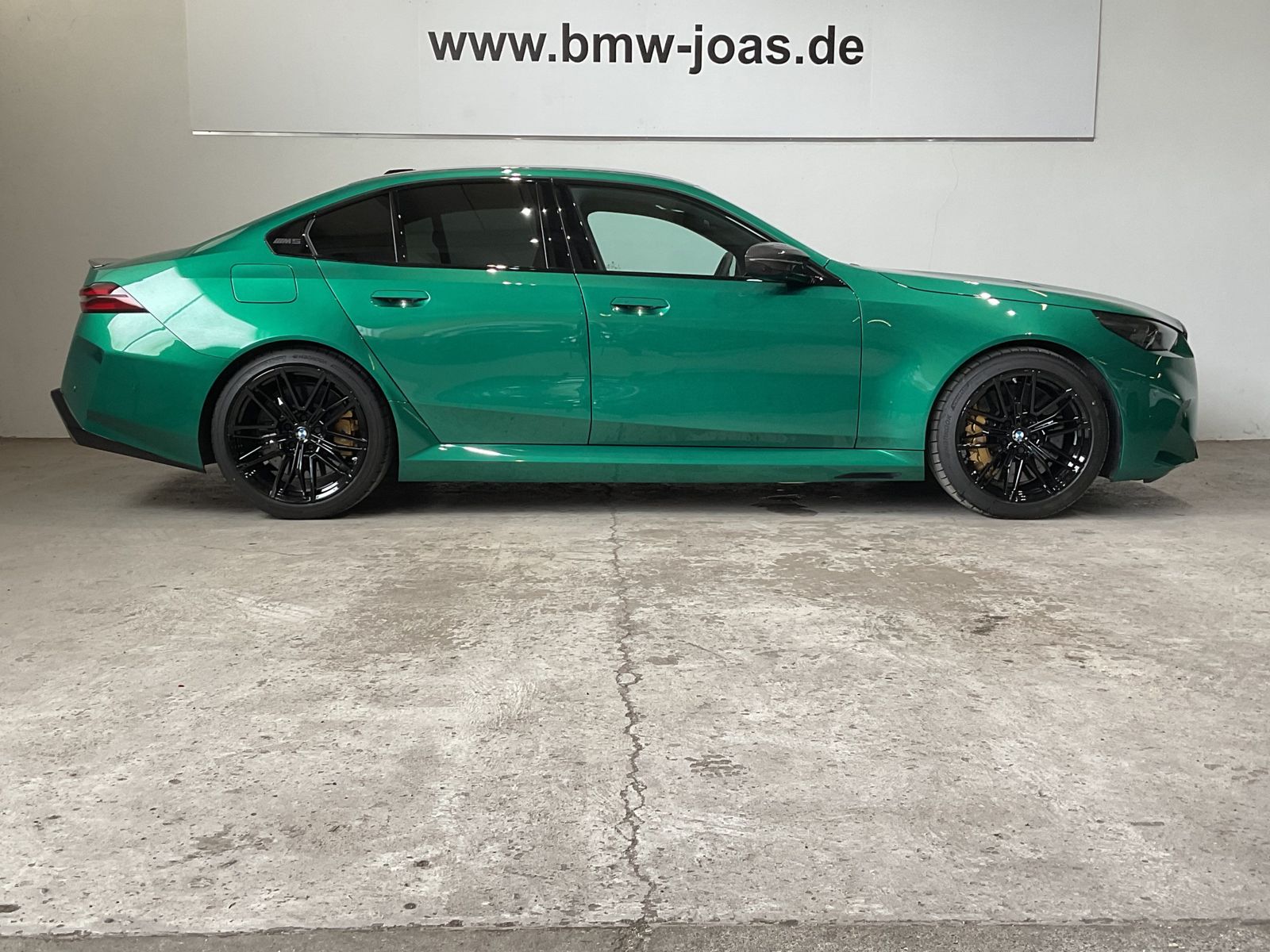 Fahrzeugabbildung BMW M5 Limousine Sitzlüftung, M Carbon-Keramik-Brems