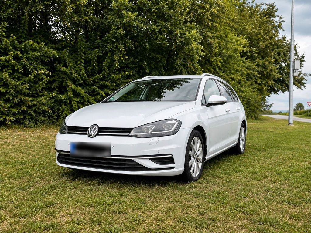 Image of Volkswagen Golf