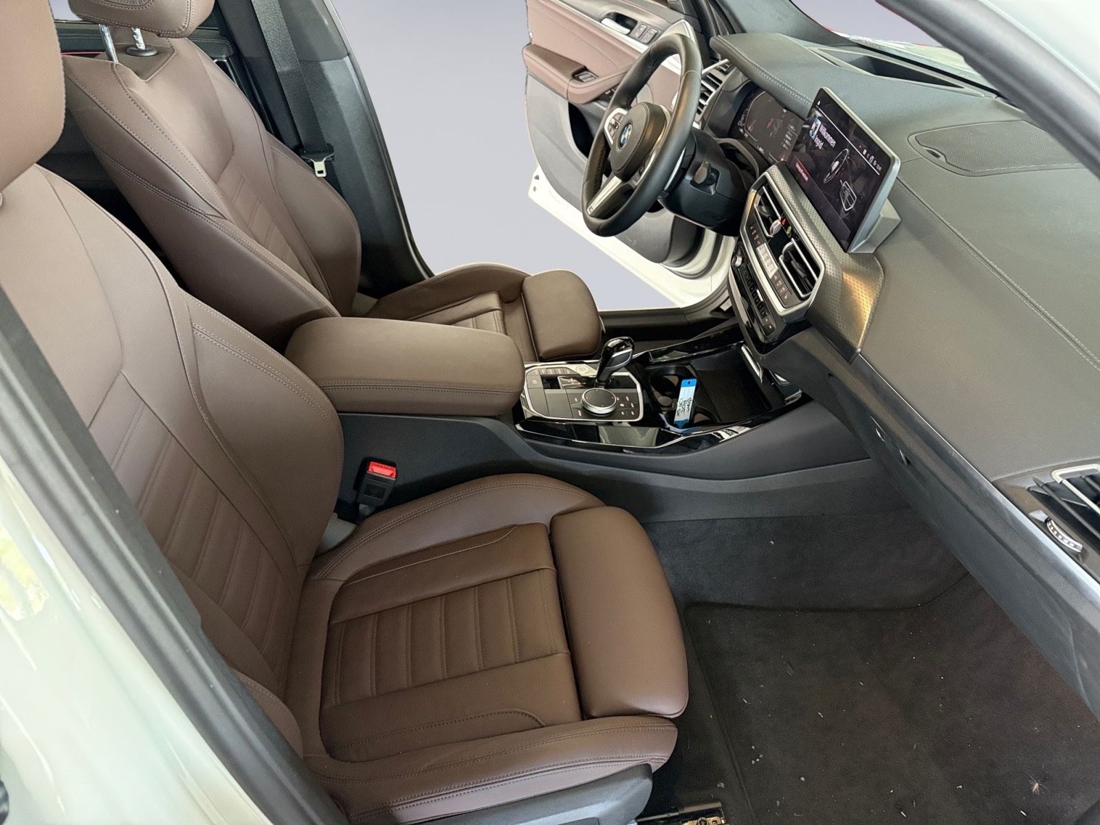 Fahrzeugabbildung BMW X3 xDrive 30d M Sport*AHK*Pano*Laser*H/K*ACC*RFK