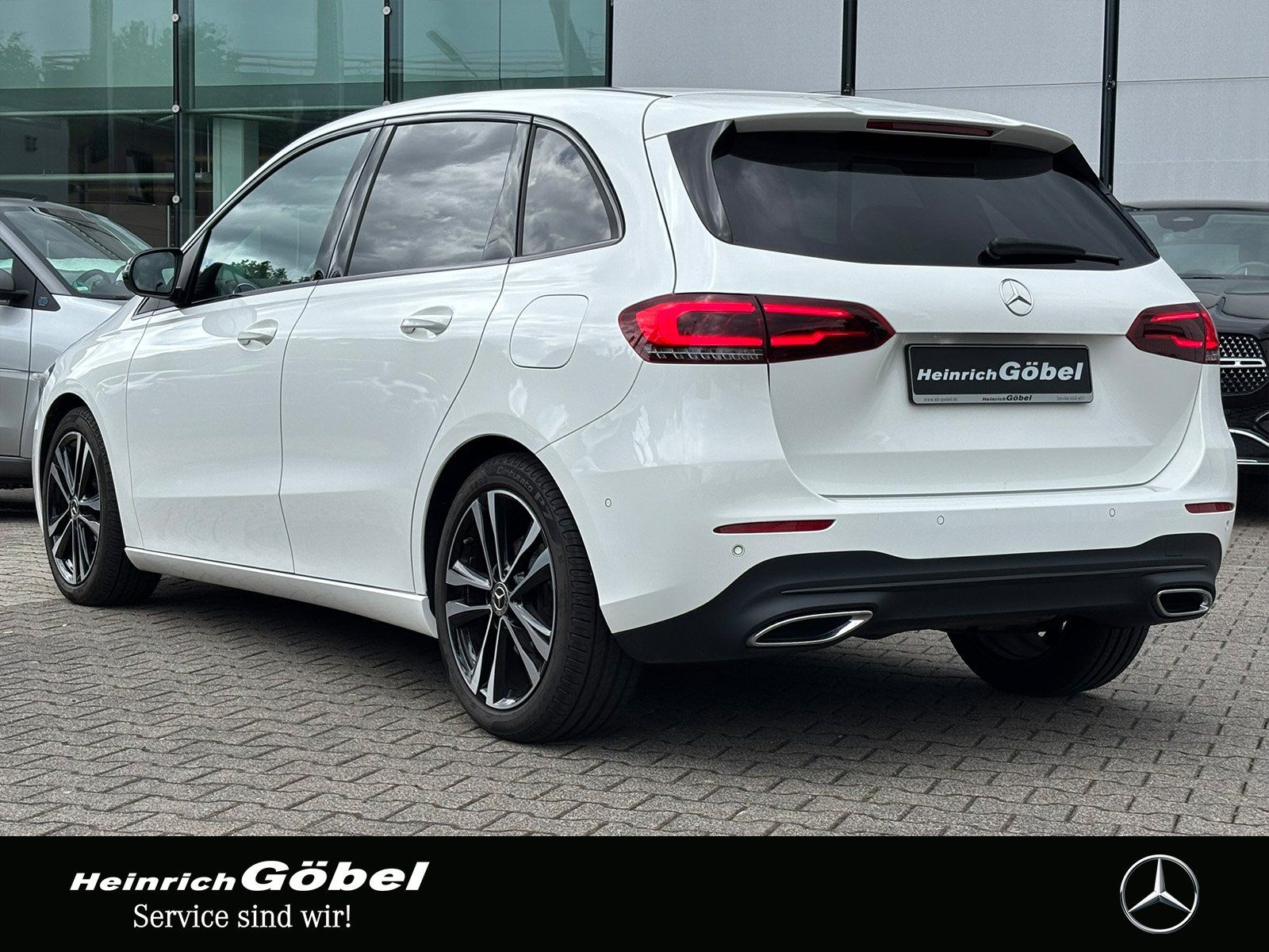 Fahrzeugabbildung Mercedes-Benz B 200 PROGRESSIVE*NAVI-PREMIUM*AMBIENTEBEL*LED