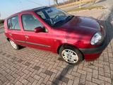 Renault Auto Renault Cilo - gebrauchte Renault Clio aus dem Jahr 1999