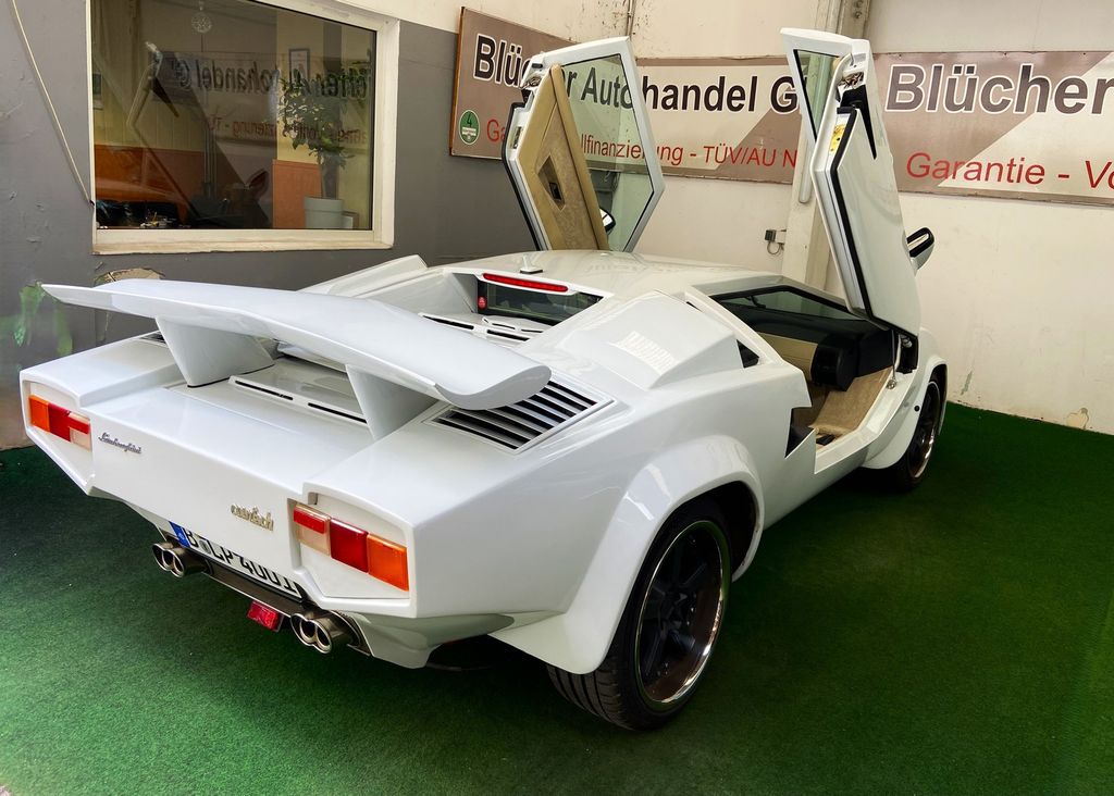 Lamborghini Countach