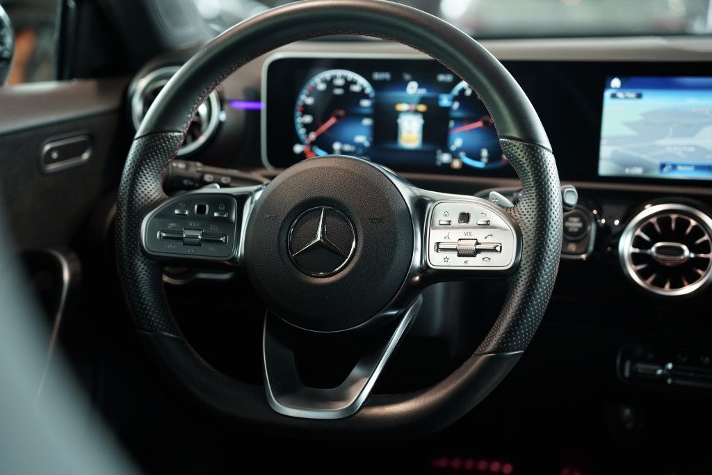 Mercedes Benz A 220