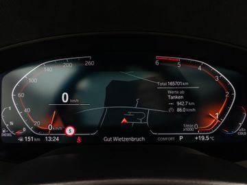 Fahrzeugabbildung BMW 520d xD Tour Sport Line Pano H/K Exklusiv Paket
