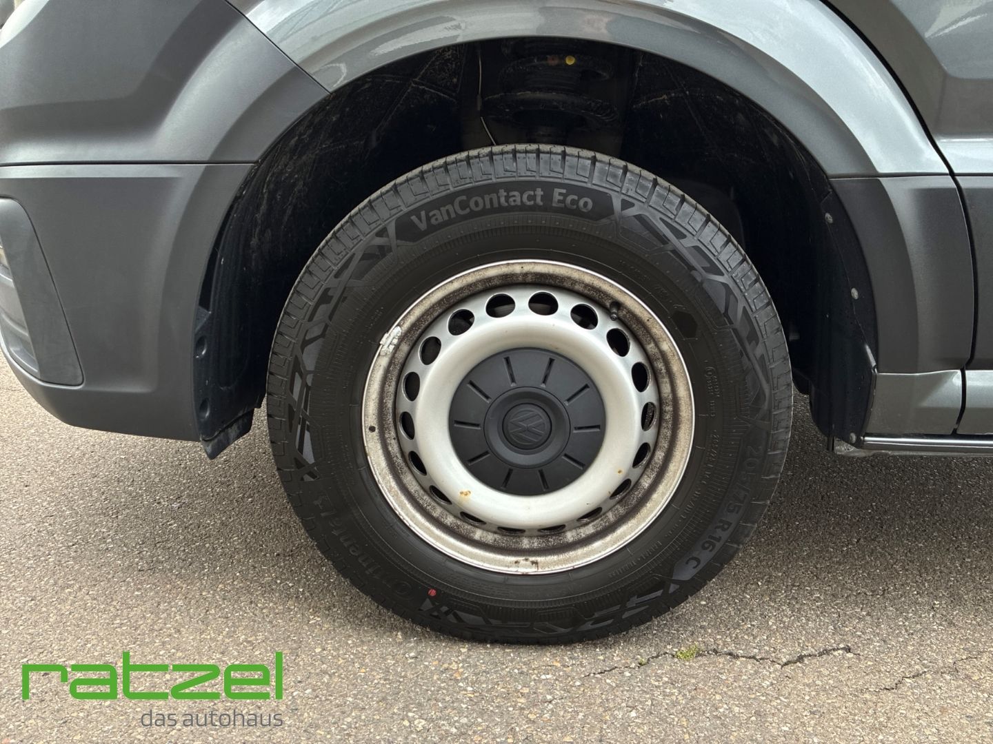 Fahrzeugabbildung Volkswagen Crafter mittellang FWD Pritsche Plane Spriegel S