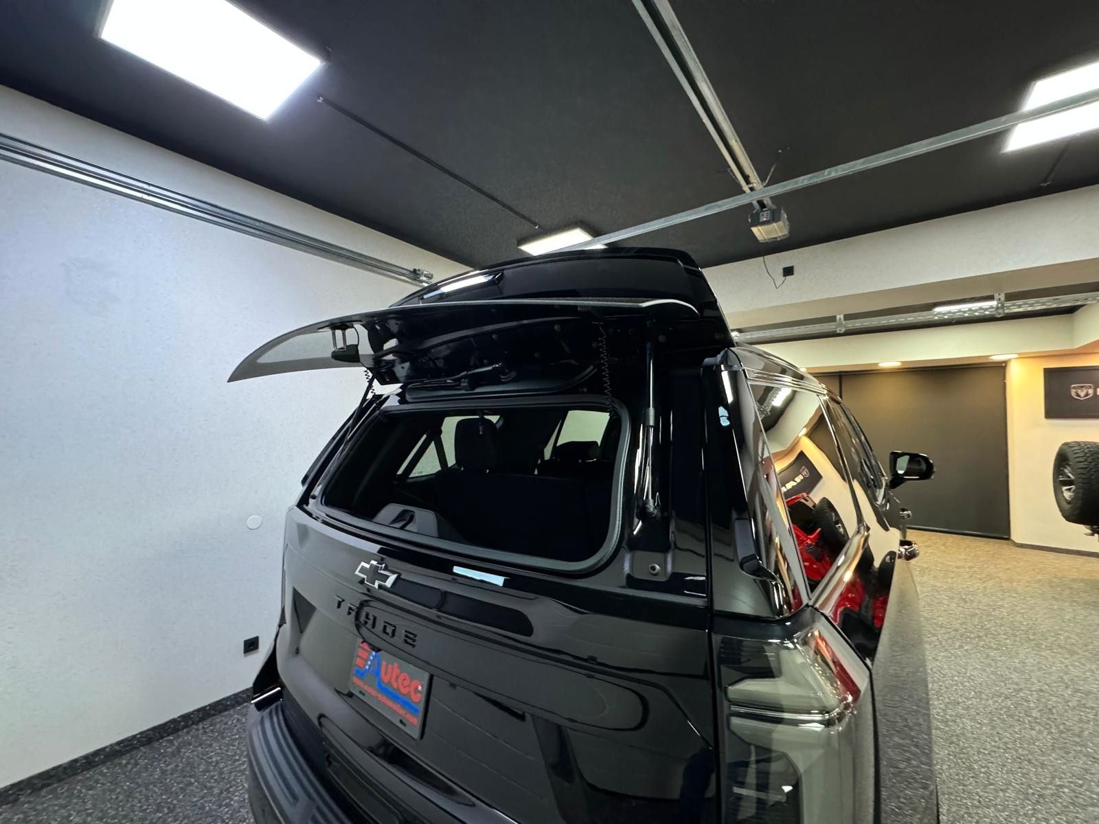 Fahrzeugabbildung Chevrolet 2026 TAHOE 6.2 ECOTEC RST 4x4-22"-NAV