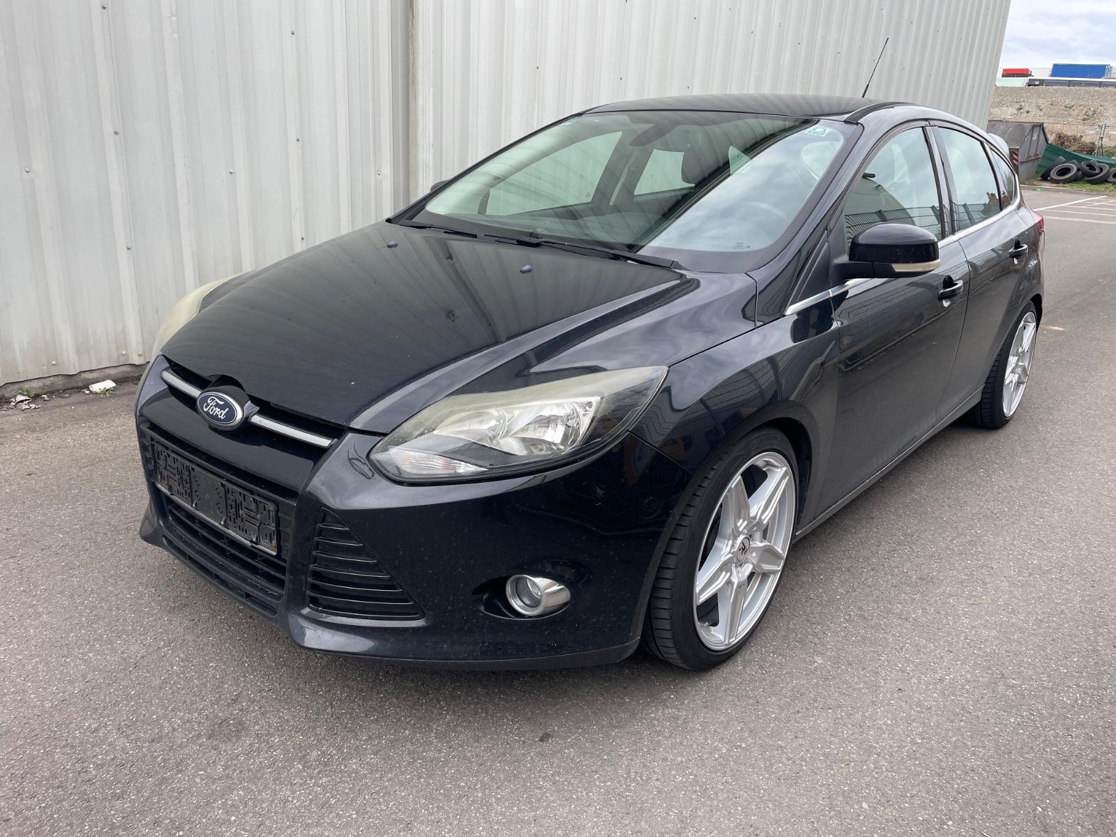 Ford Focus Lim. Titanium Klima/Scheckheft/Tüv Neu