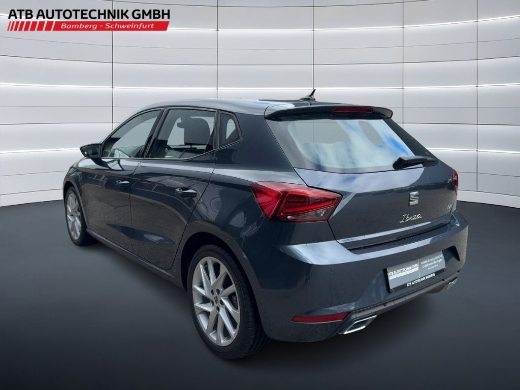 Fahrzeugabbildung SEAT Ibiza FR  NVI  WINTERP  RÜCKFAHRKAMERA