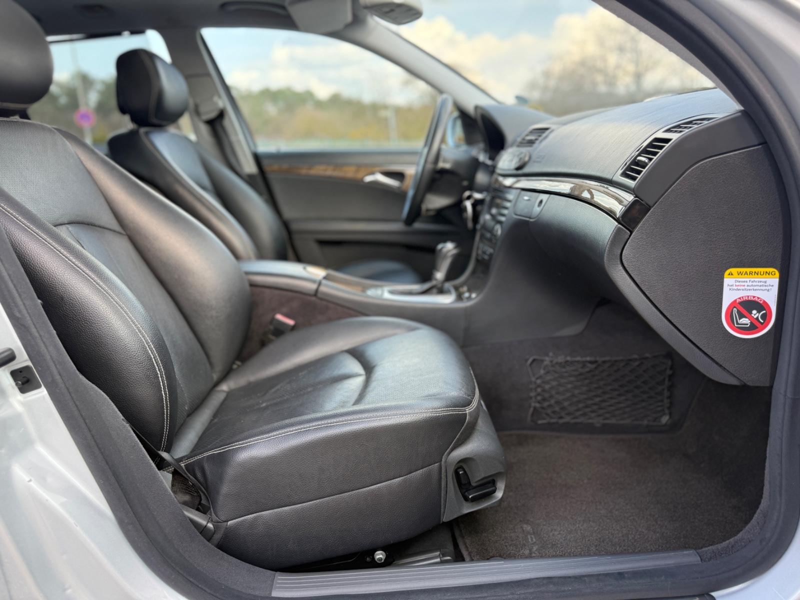 Mercedes-Benz E350 2005 — photo 14