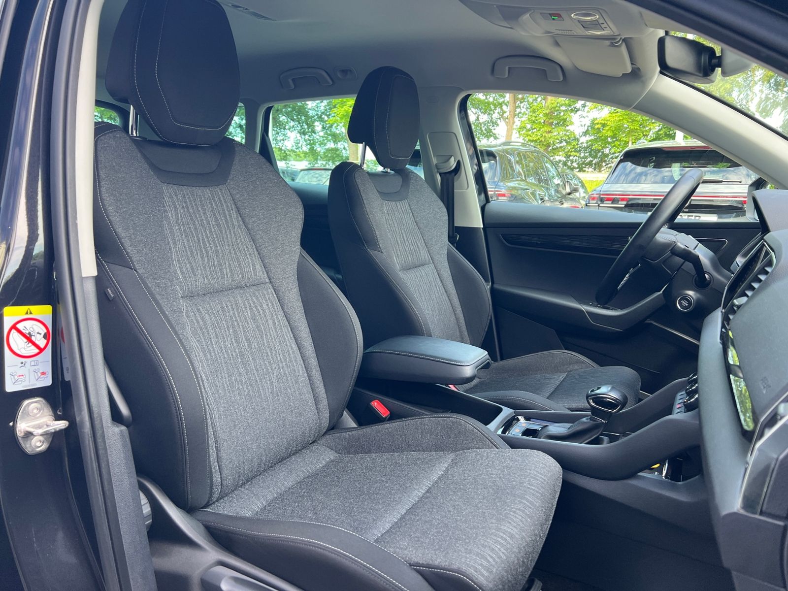 Fahrzeugabbildung SKODA Karoq Style 2.0 TDI DSG *AHK,LED,Navi,Kamera,18'
