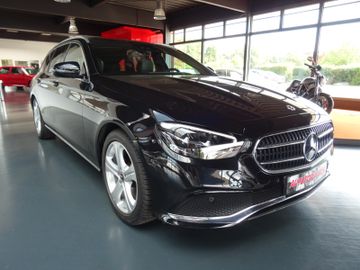 Mercedes E 220 - 8