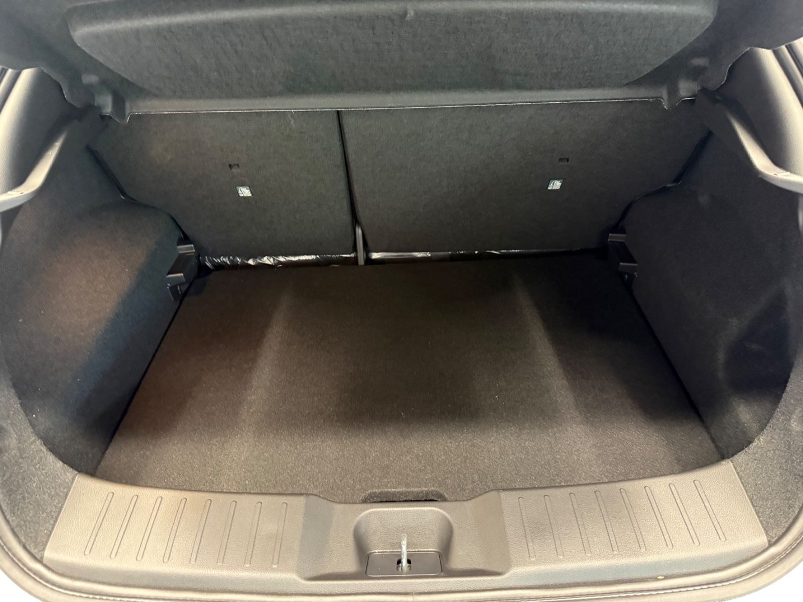 Fahrzeugabbildung Nissan Juke Hybrid N-Connecta Automatik, Winter-P.,Navi