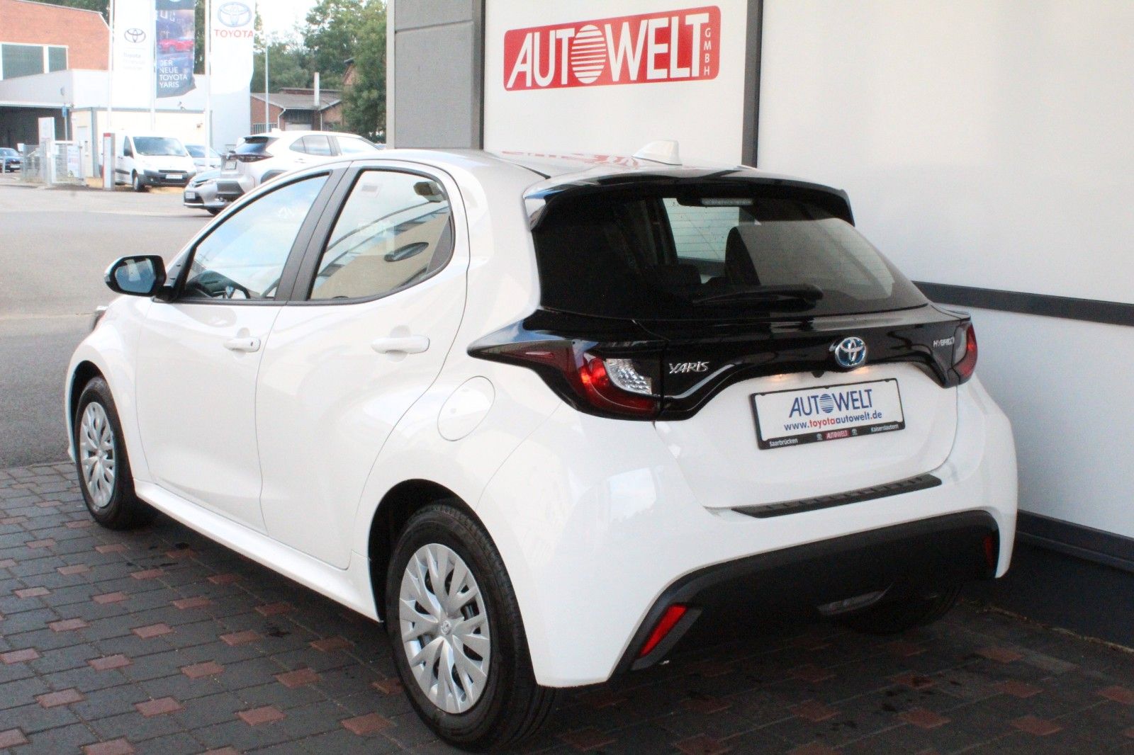 Fahrzeugabbildung Toyota Yaris 1.5 Hybrid Comfort