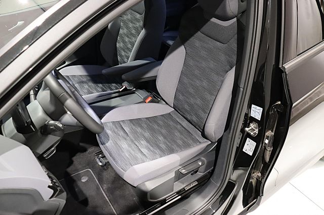 ID.4 Pure 125kW AHK Wärmepumpe IQ-LIGHT Anschlus