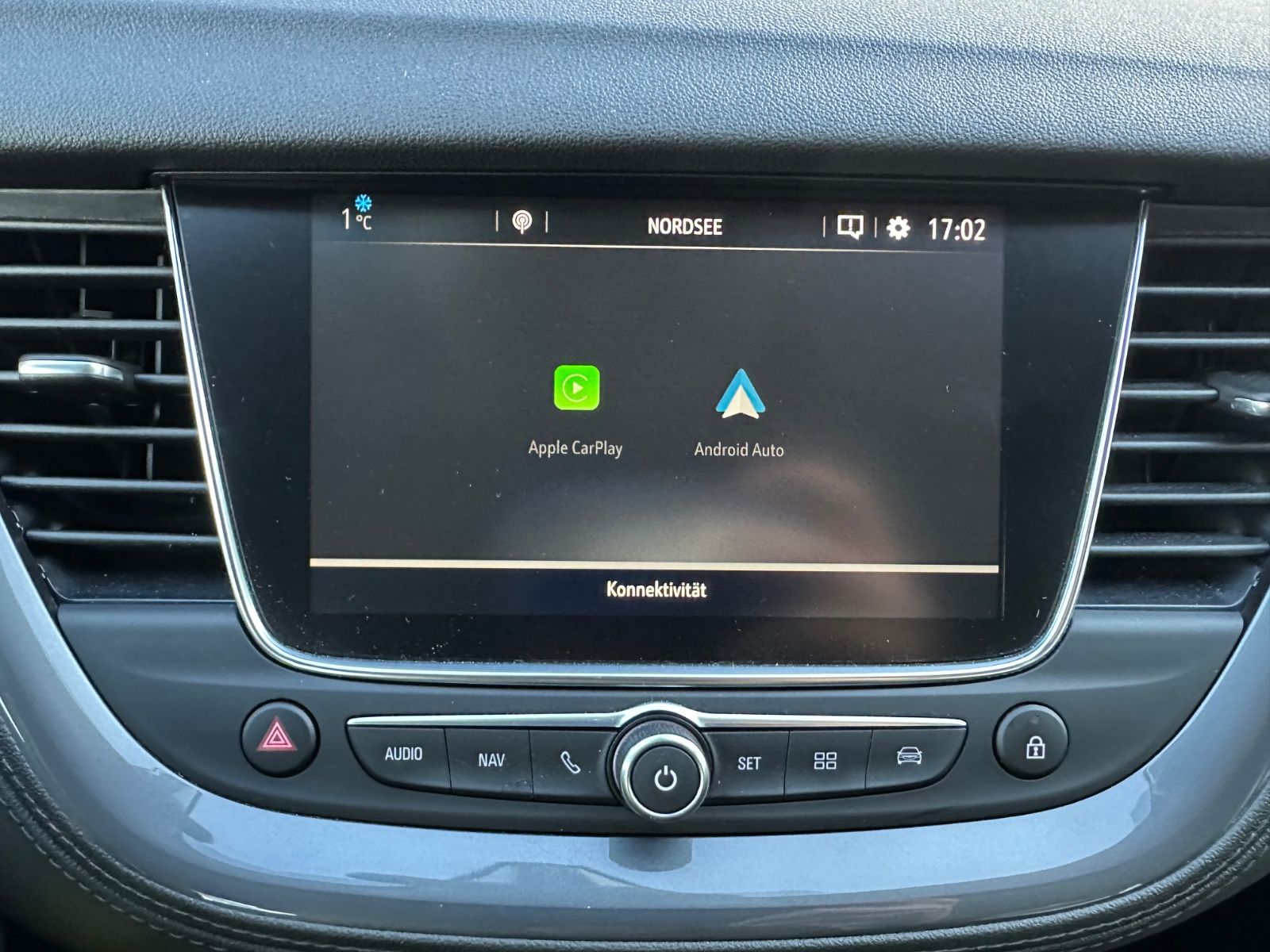 Fahrzeugabbildung Opel Grandland (X) 1.2 Turbo Navi/LED/SHZG/APP/GRA