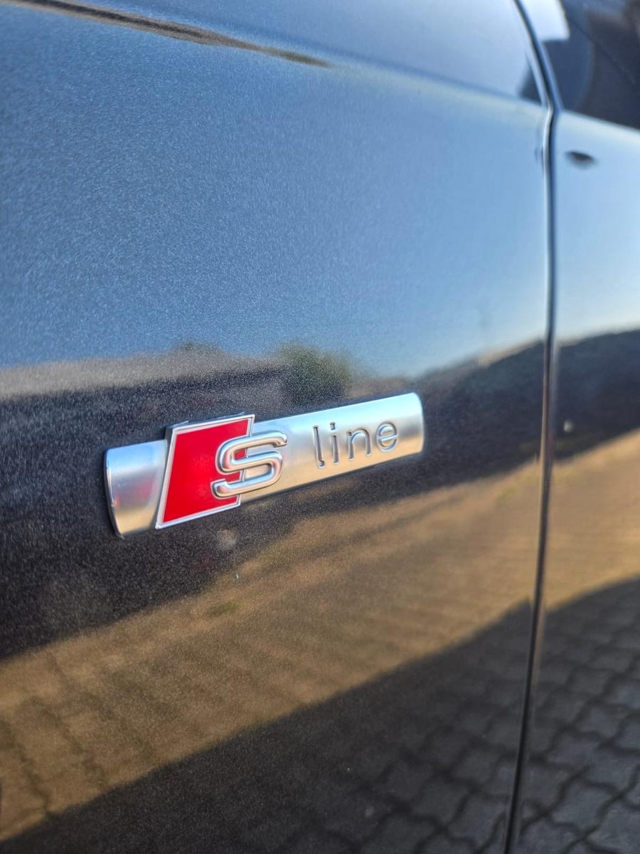 Audi A4 2015 — photo 12