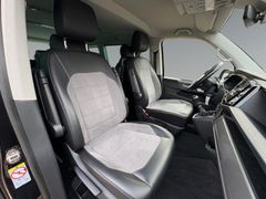 Fahrzeugabbildung Volkswagen T6.1 Multivan Generation Six - Standhzg*Navi*ACC
