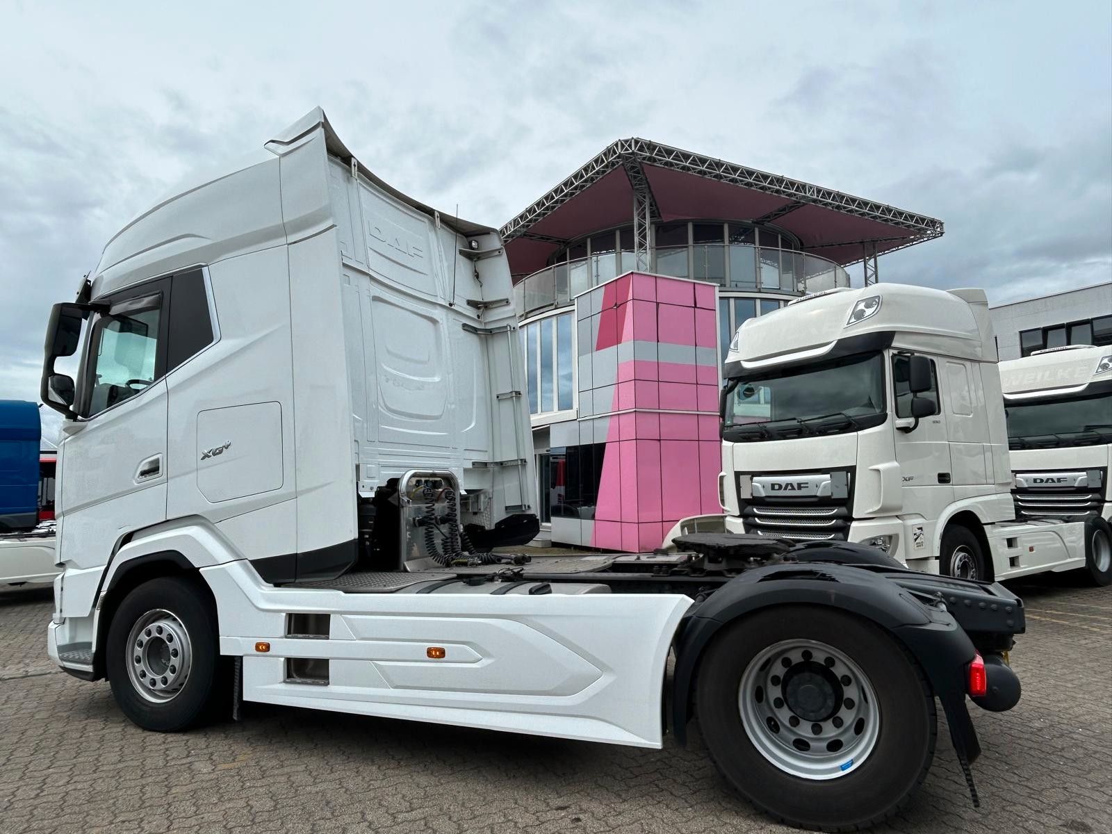 Fahrzeugabbildung DAF 2 Stück XG+ 530 FT SSC NGD E6, Intarder