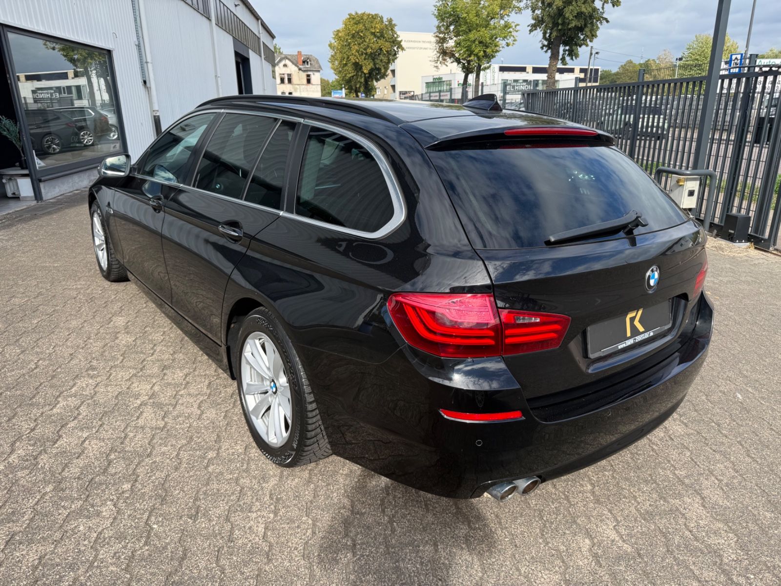 Bmw 530d xDrive Touring "Leder-Navi-Automatik" – Bild 11