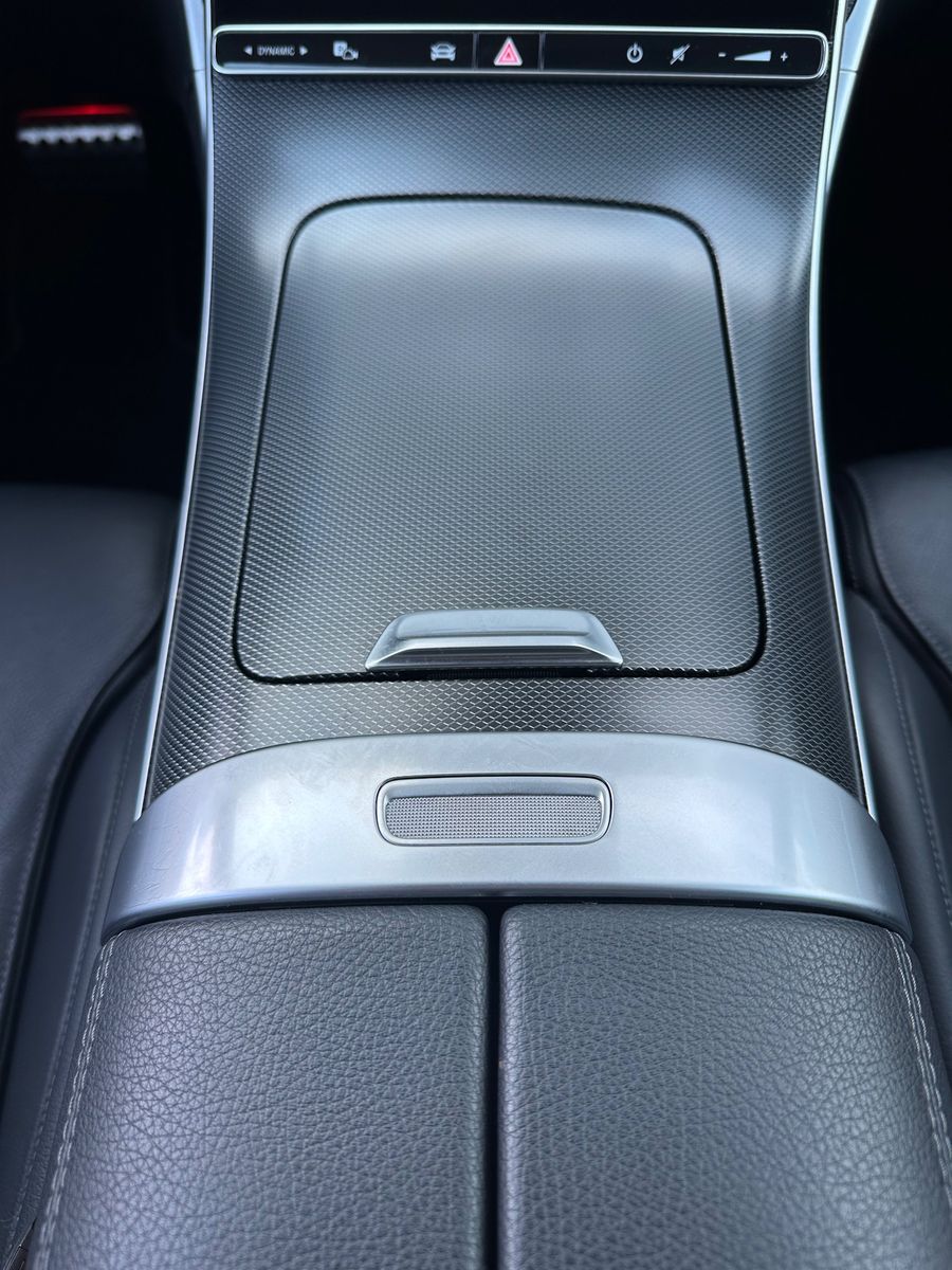 Fahrzeugabbildung Mercedes-Benz C 220d d T 4Matic T AMG-Line NAV+LED+DISTRONIC