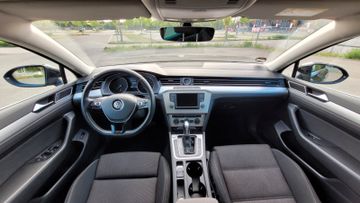 Volkswagen Passat Variant - 12
