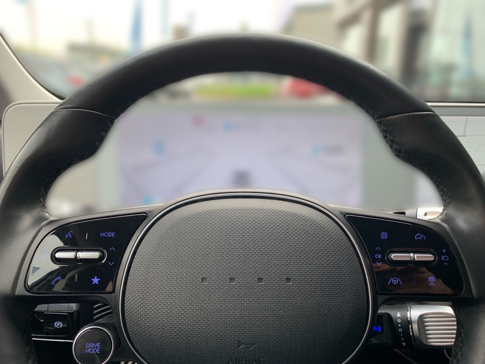 Fahrzeugabbildung Hyundai IONIQ 5 Uniq 72,6 kWh AHK 4WD Relax Solar