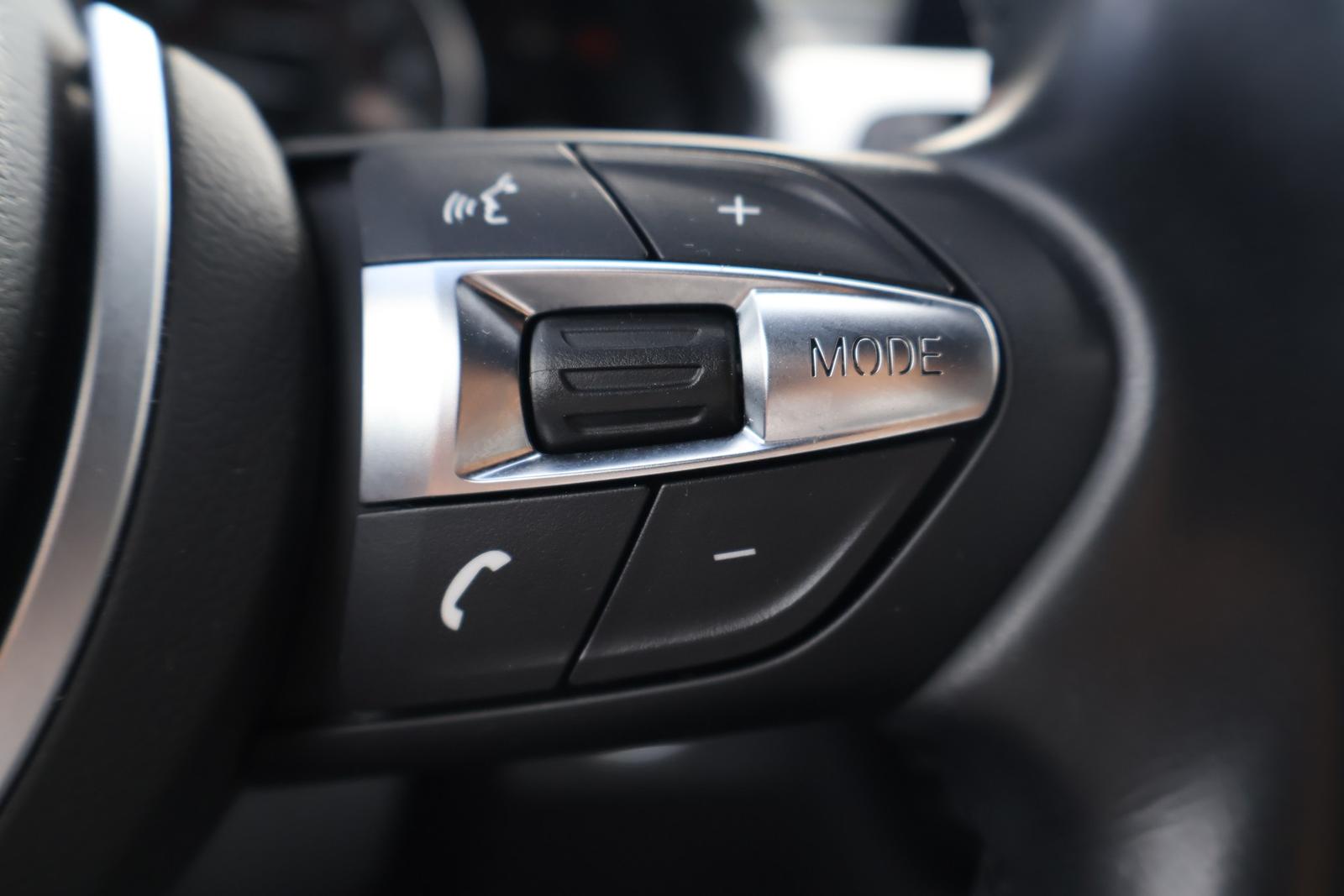 BMW 320i M Sport LED Navi Tempomat el. Heckklappe