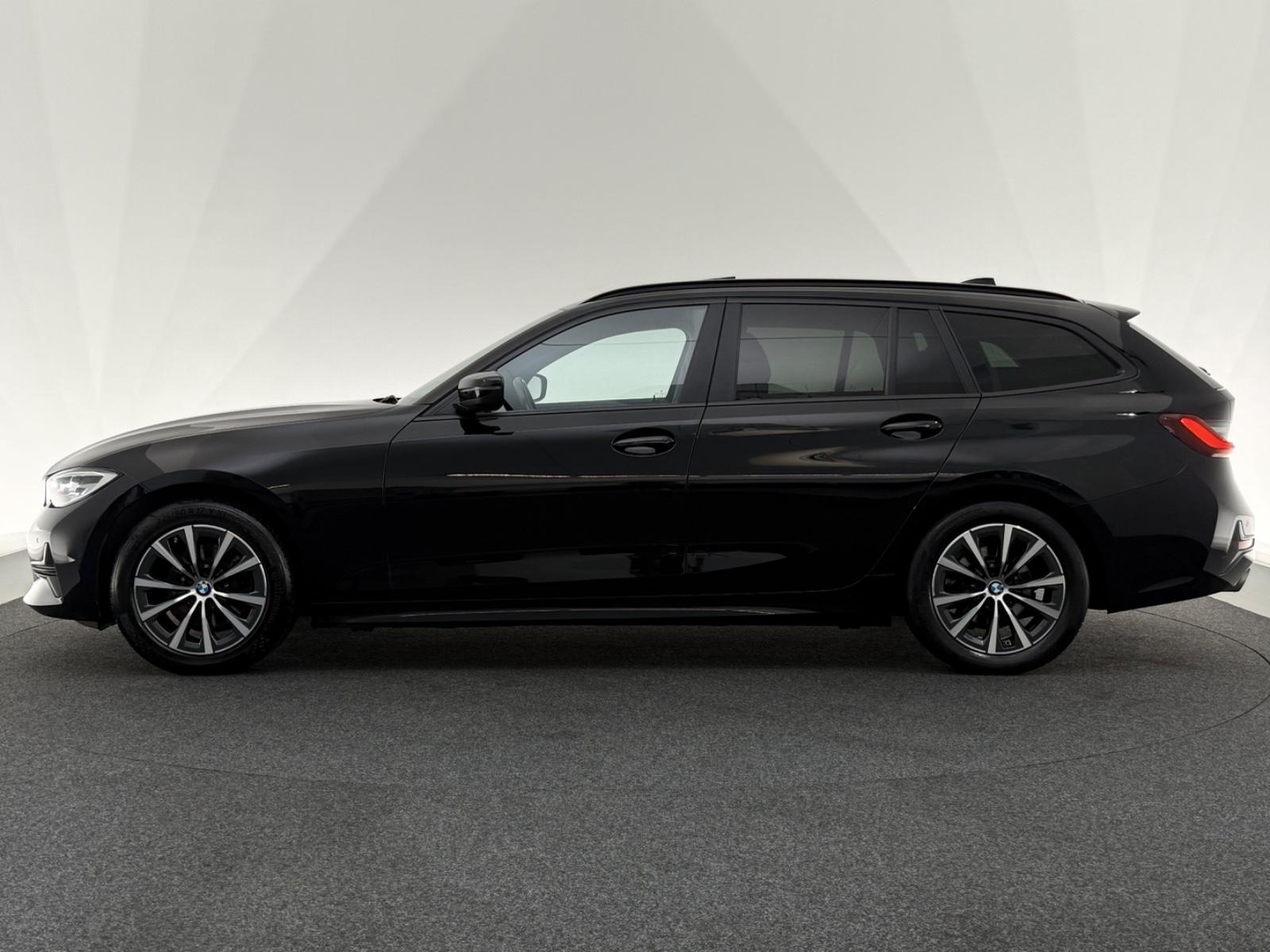 BMW 320 i Touring*ADVANTAGE*LED-STHZ-HiFi-LHZ-PANO, миниатюра 4