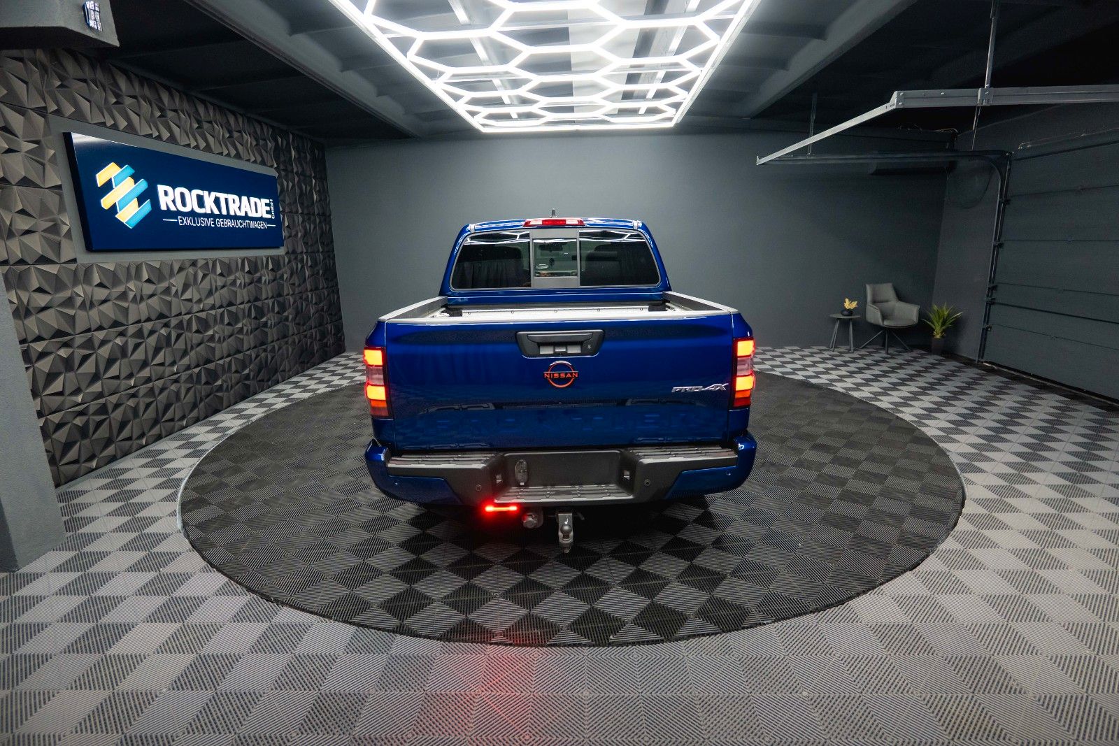 Fahrzeugabbildung Nissan Frontier 3.8 V6 4x4 PRO-4X Offroad *Pano*ACC*LED