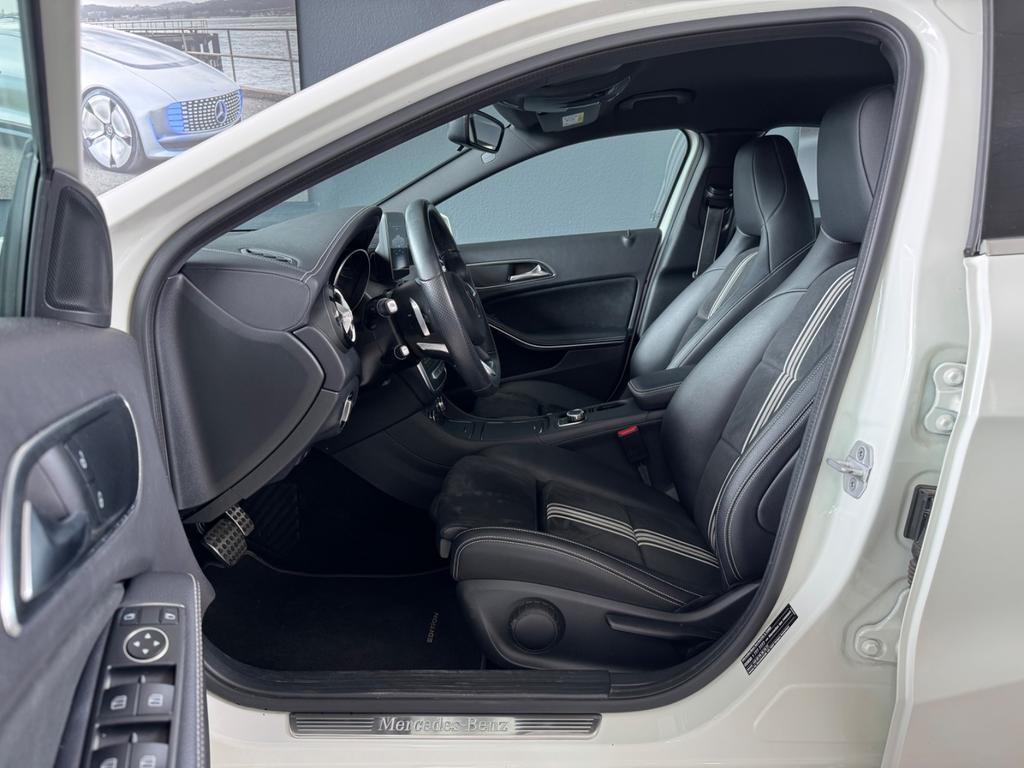Mercedes-Benz A 220