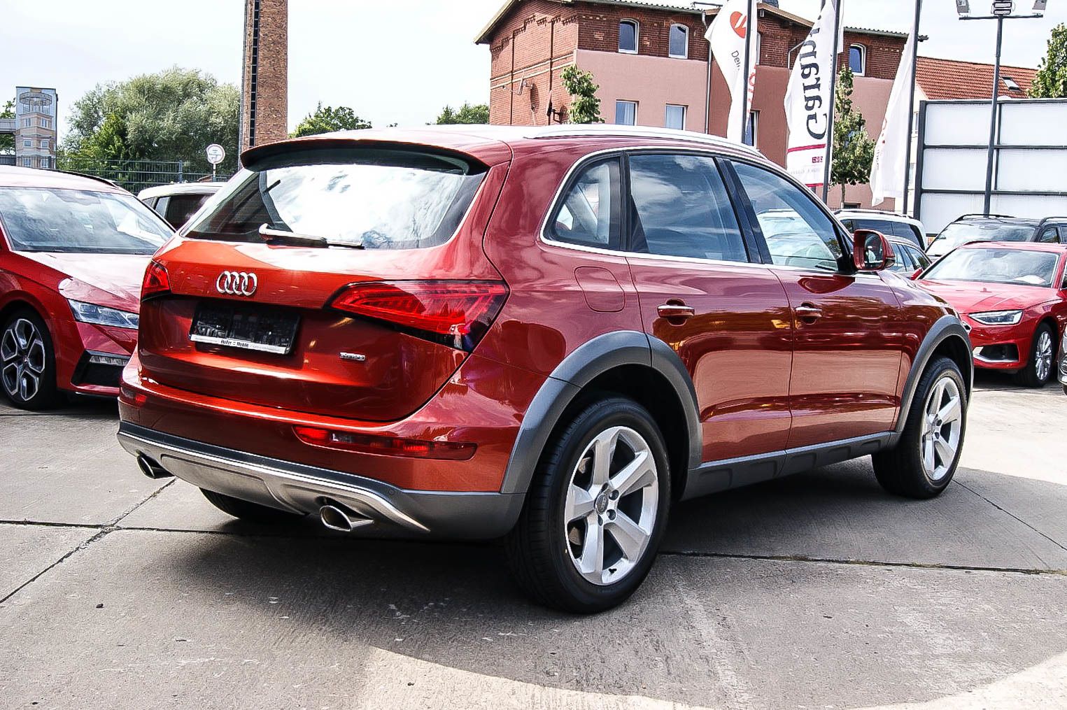 Fahrzeugabbildung Audi Q5 2.0 TFSI quattro Offroad XENON ANHÄNGERKUPPLG