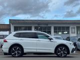 Volkswagen Tiguan R-Line 4Motion ALLSPAC*PANO*AHK*GARANTIE* - Volkswagen: Ambiente-Beleuchtung