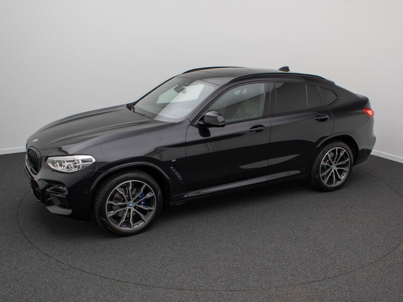 Fahrzeugabbildung BMW X4 M40 i Panorama 360° HUD DAB H/K DisplKey AHK