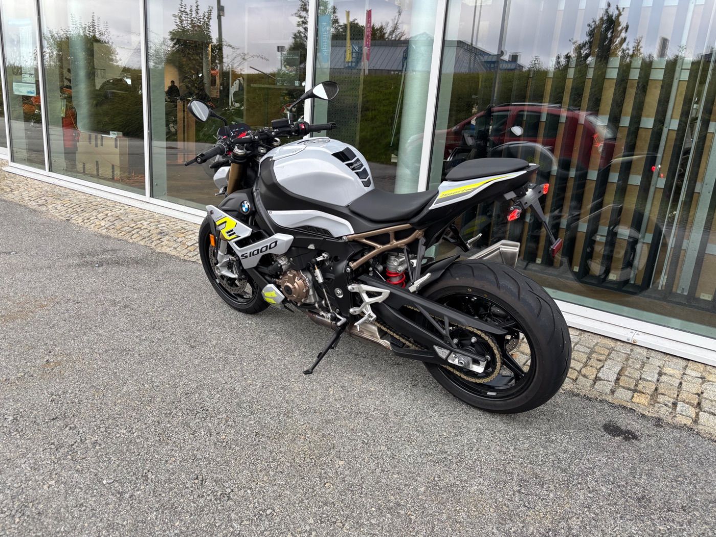Fahrzeugabbildung BMW S 1000 R