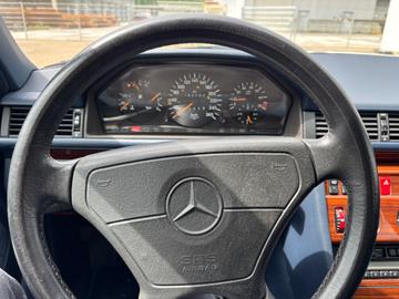 1994 Mercedes-BENZ E 280 缩略图 17