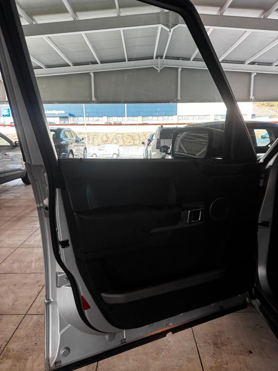 Land Rover Range Rover 2004 — photo 11