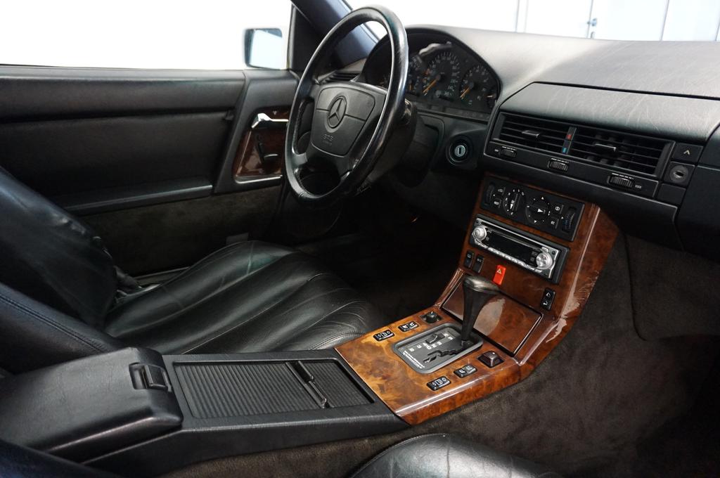 Mercedes-Benz SL 300