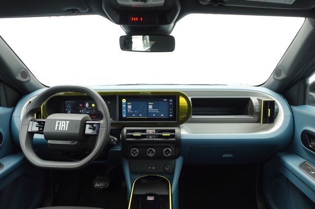 Fahrzeugabbildung Fiat Grande Panda 1.2 74 kW Pop PDC,Virtual,AUT,SpurH