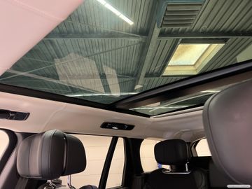 Land-Rover Range Rover - 9