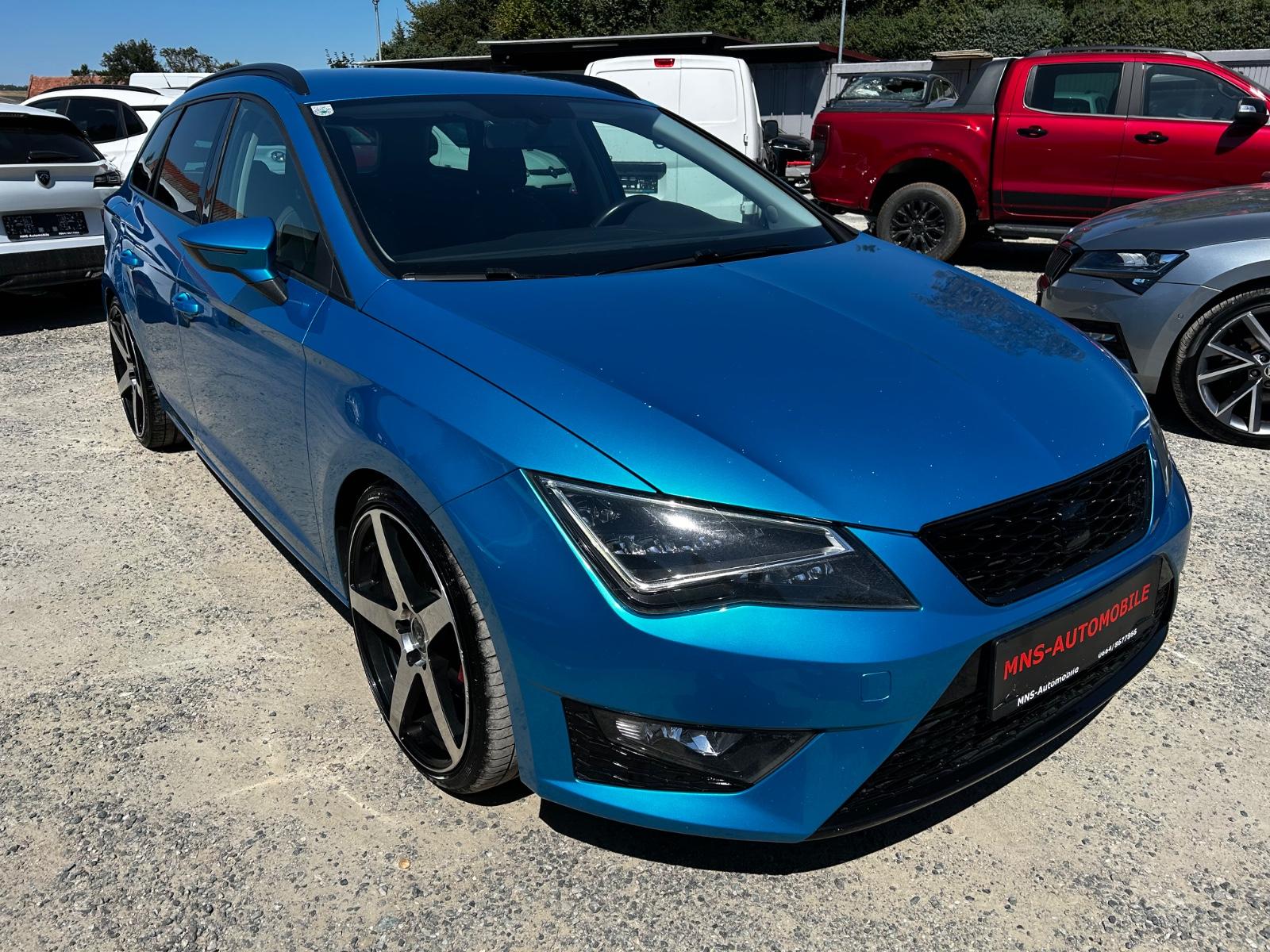 Seat Leon 2015 — interior
