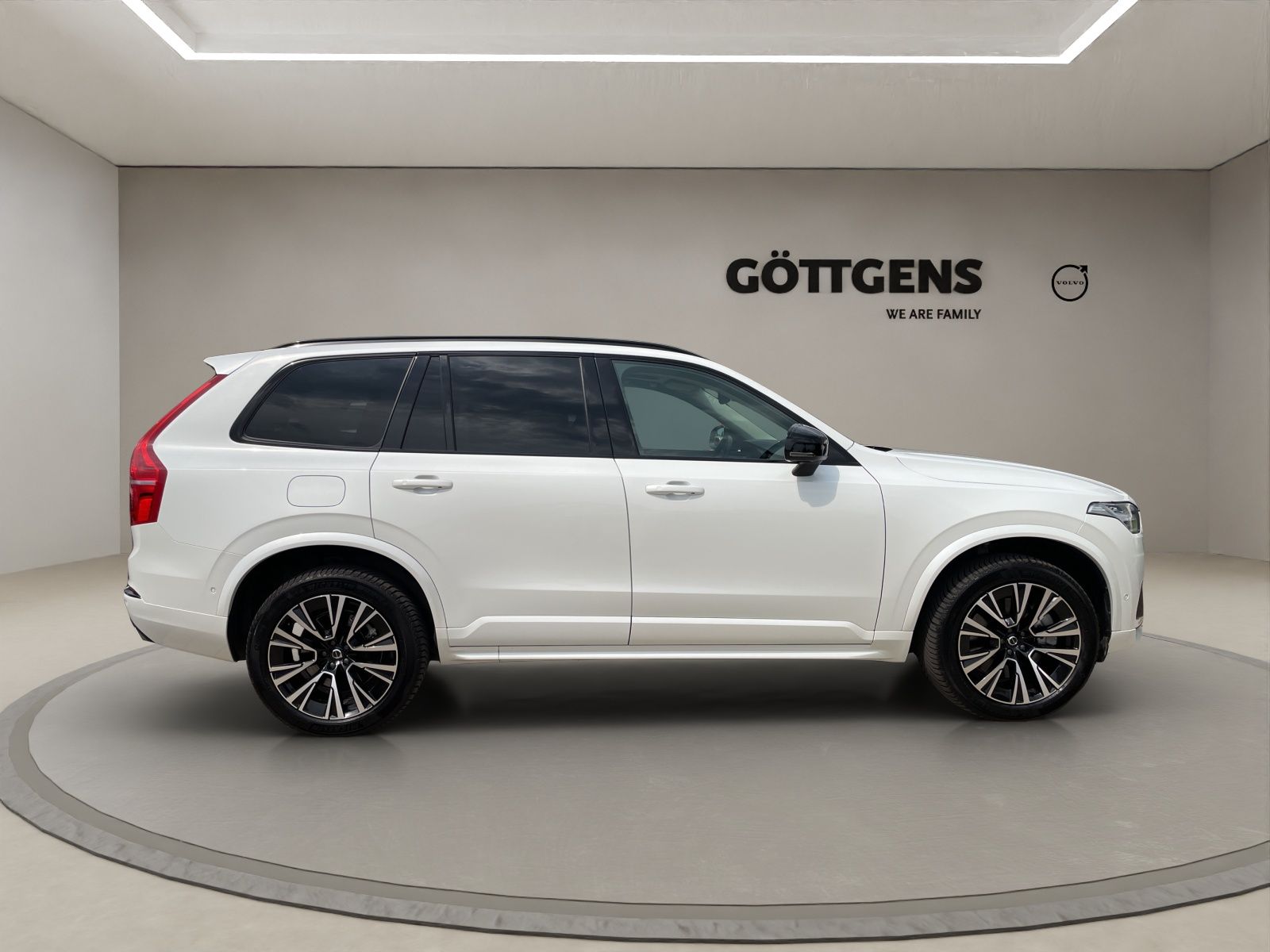 Volvo XC90 T8 AWD Plus Dark LUFT AHK PANO 360° foto 5
