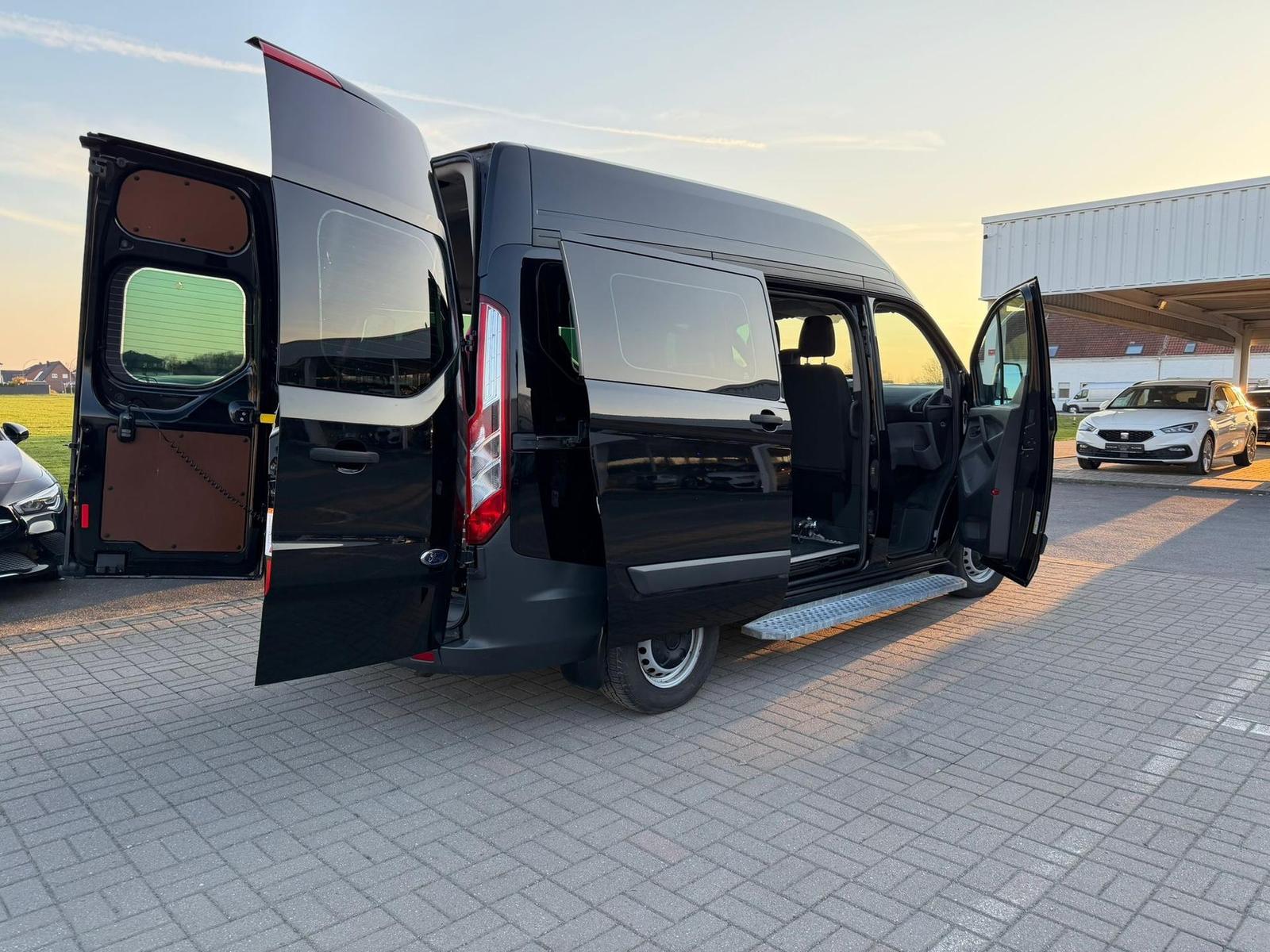 Ford Transit Custom Ambiente Behindertengerecht