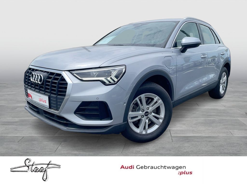 Audi Q3 — hlavná fotografia
