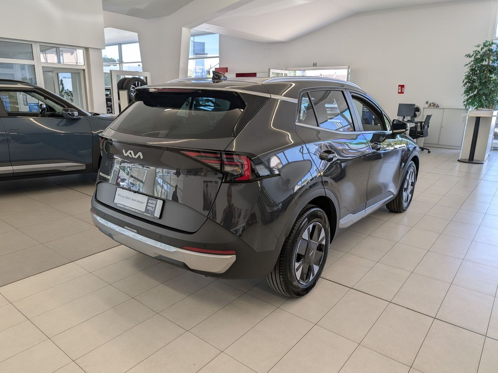 KIA Sportage 1.6 T-GDI 2WD DCT7 Vision Komfort – Bild 4